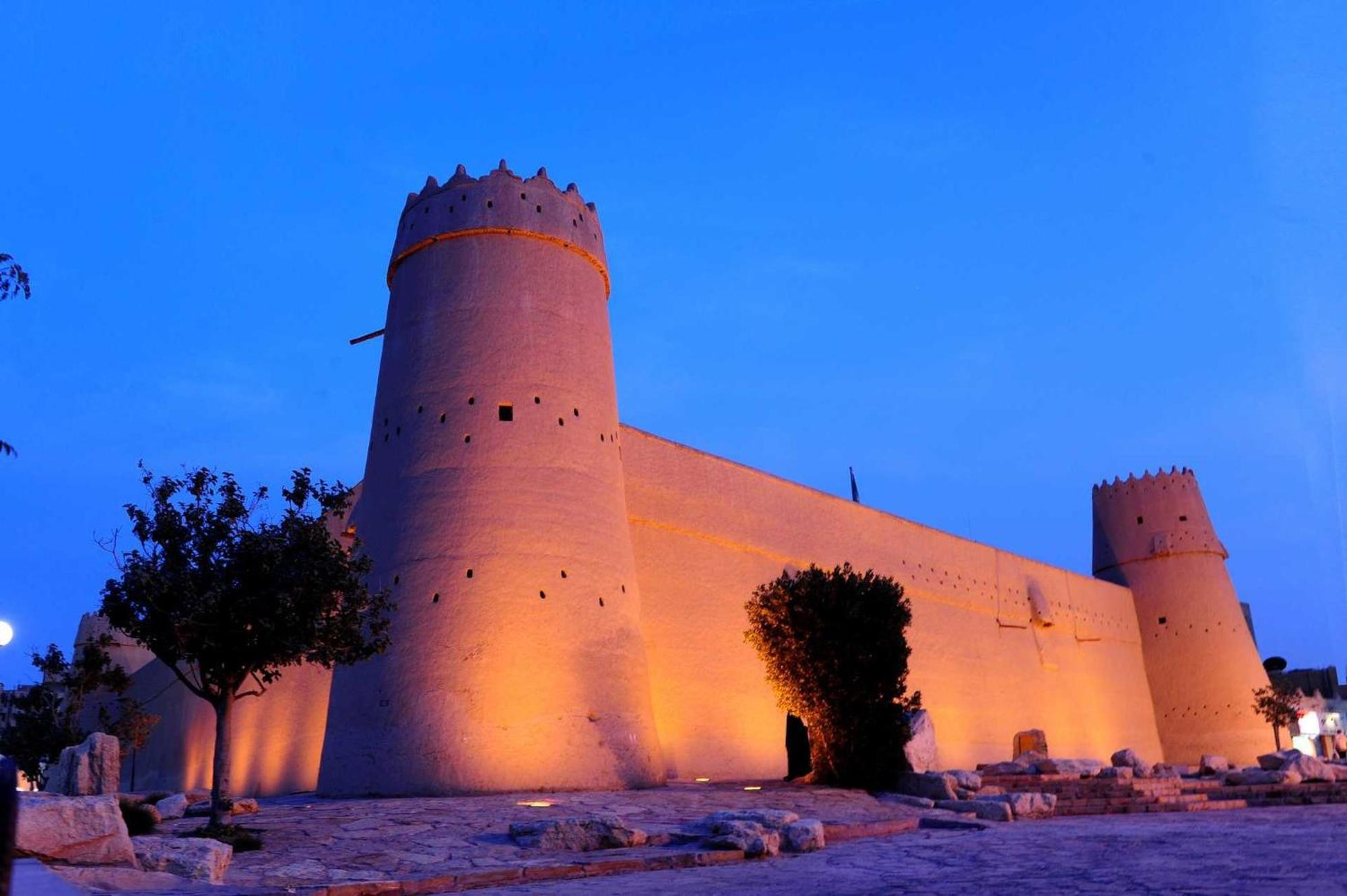 Crowne Plaza Palace By Ihg Hotel 4*