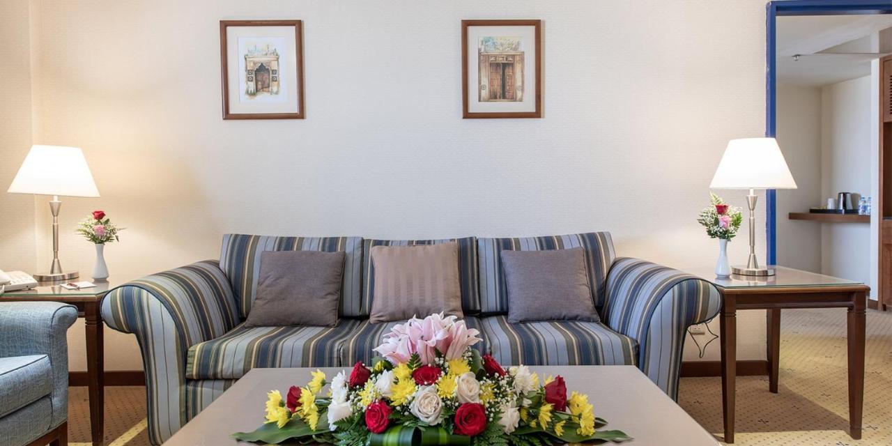 होटल Crowne Plaza Palace By Ihg 4*