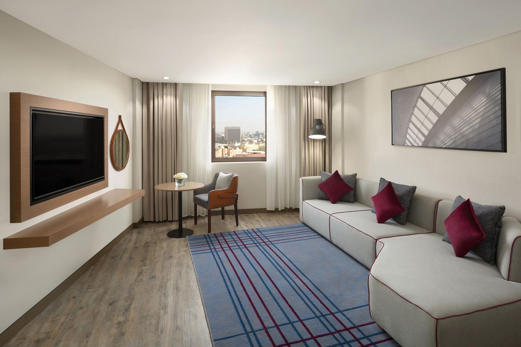 Crowne Plaza Palace By Ihg होटल